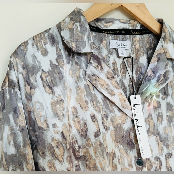 Nicole Miller 2Pc Pajama Set Size Large Pale Gray W/ Abstract Print Pants & Top - Picture 2 of 6